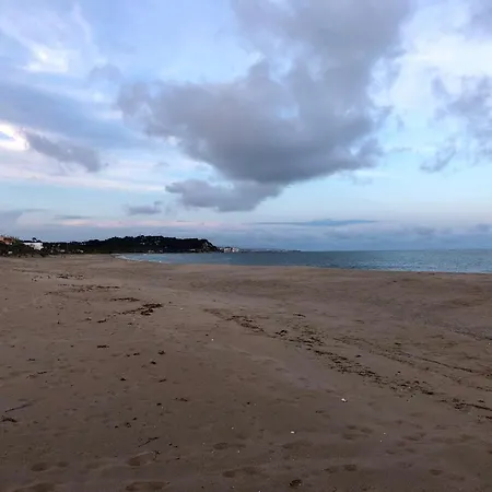 With Barbecue And Pool Near To The Beach! Holiday home Creixell