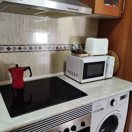 With Barbecue And Pool Near To The Beach! * Creixell
